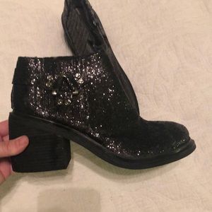 RETRO GLAM Black boots😍 NEVER WORN